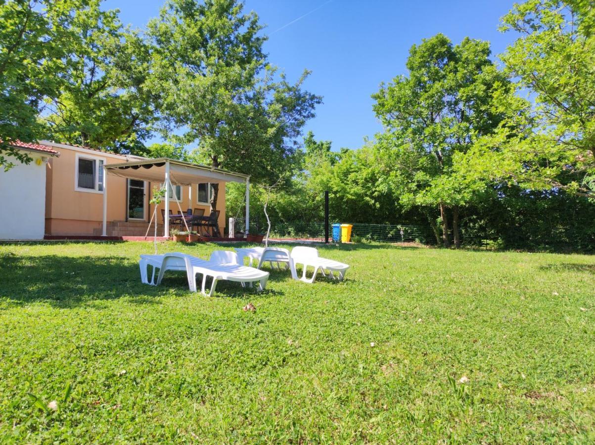 Tiny House Dora Villa Marcana Bagian luar foto
